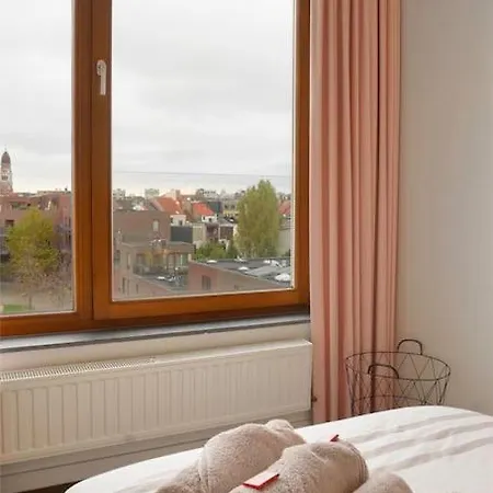Peaceful Center Apartment